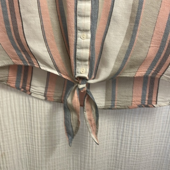 Sanctuary button up shirt - Picture 6 of 9